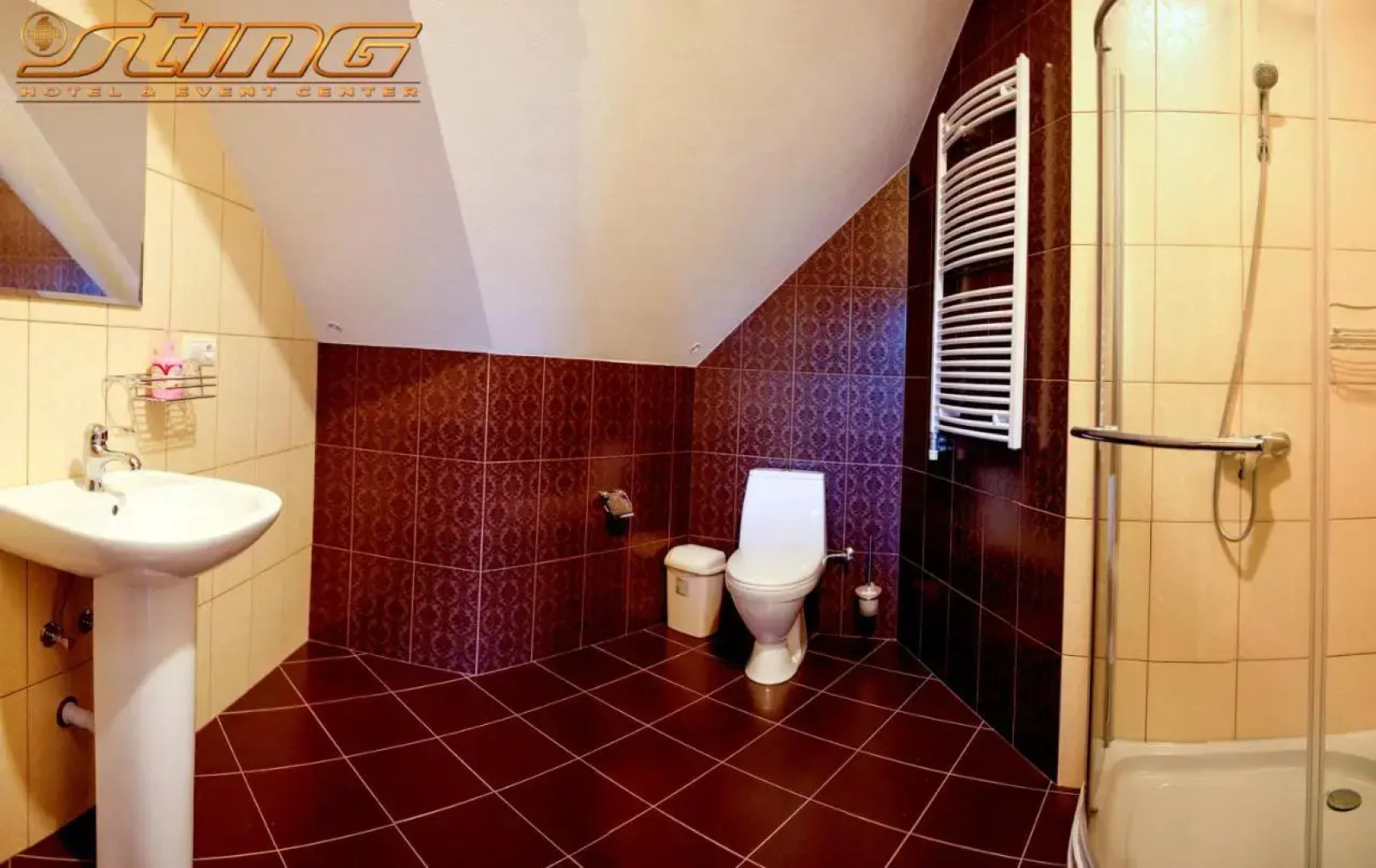 Sting Hotel & Event Palace