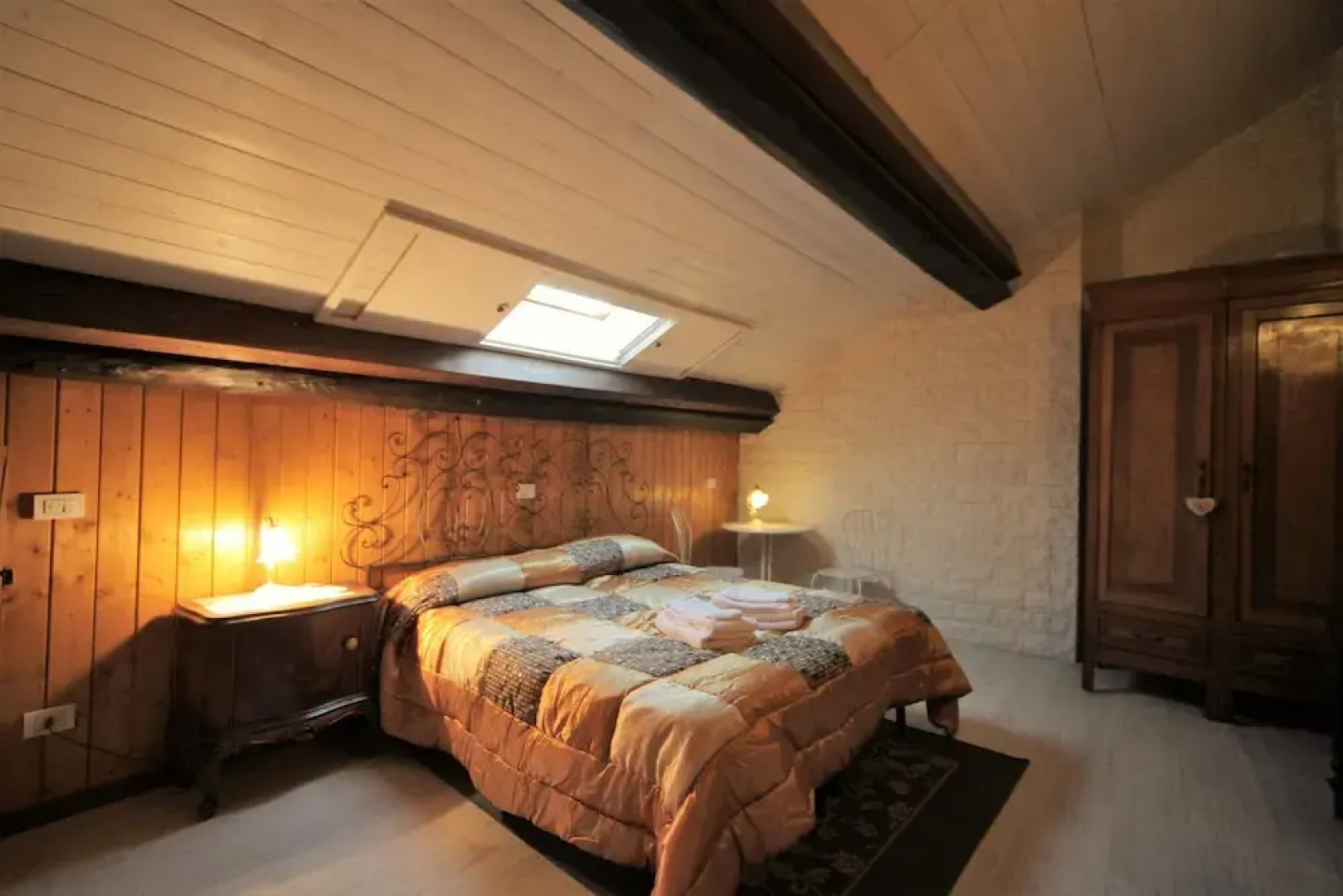 Big flat for groups.