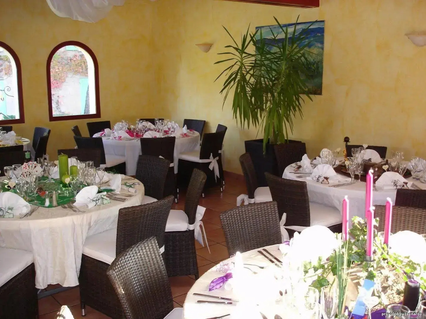 Logis Hotel Uzes Pont du Gard