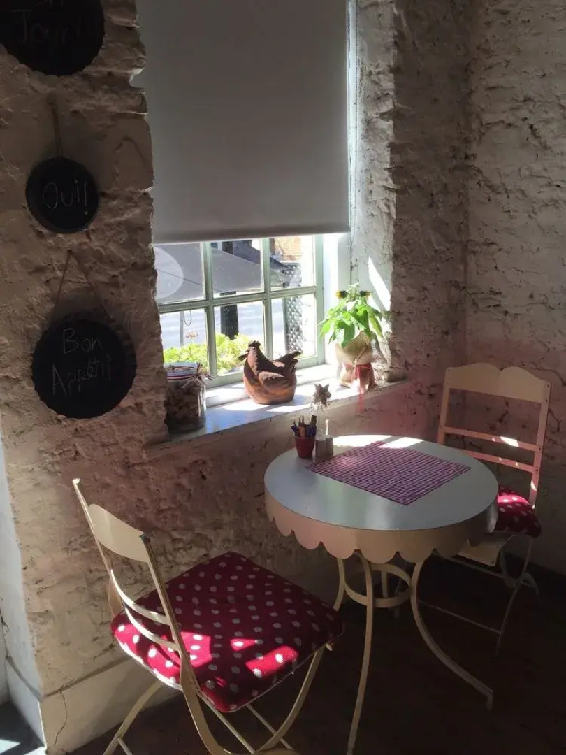 Mellers of Auburn Cafe and Accommodation