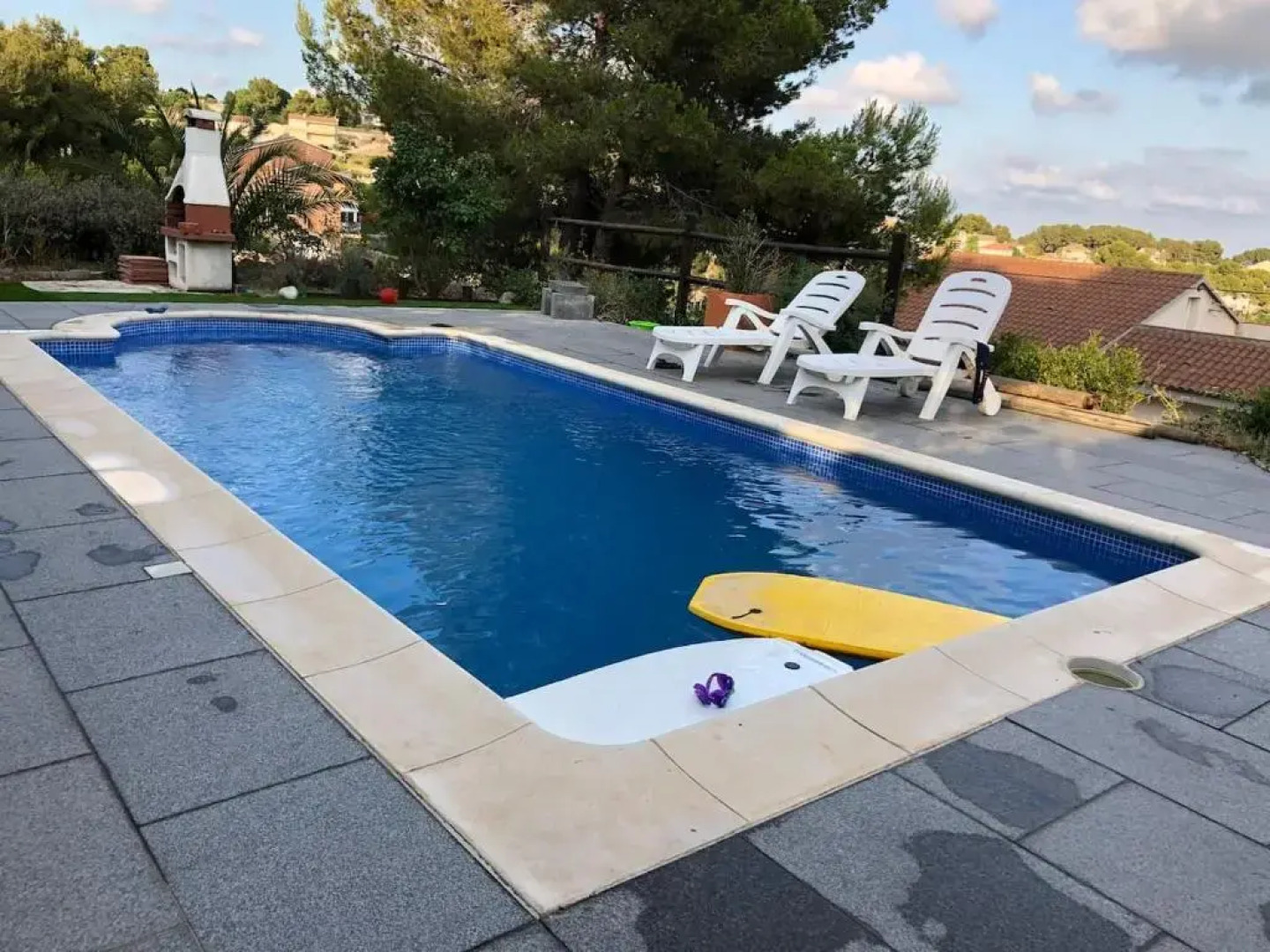 Casa Bella Vista en montaña con vistas al mar y piscina privada