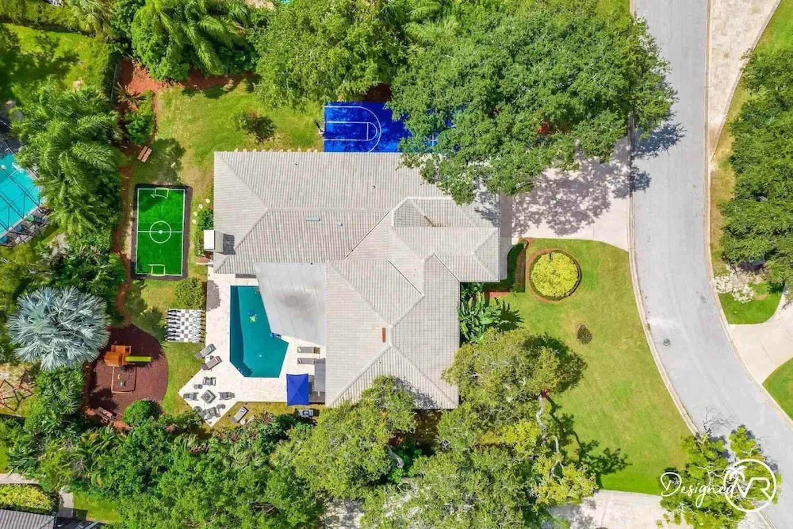 8BR Villa with Heated Pool Near Beach