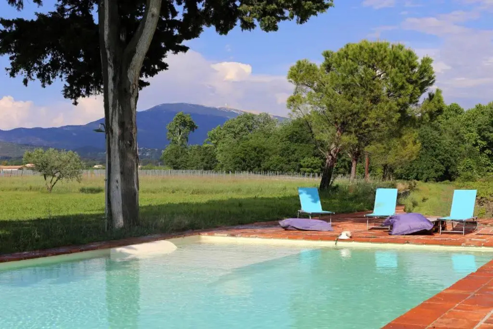 DOMAINE de MAS CARON Gîte 4* au pied du Ventoux en Provence