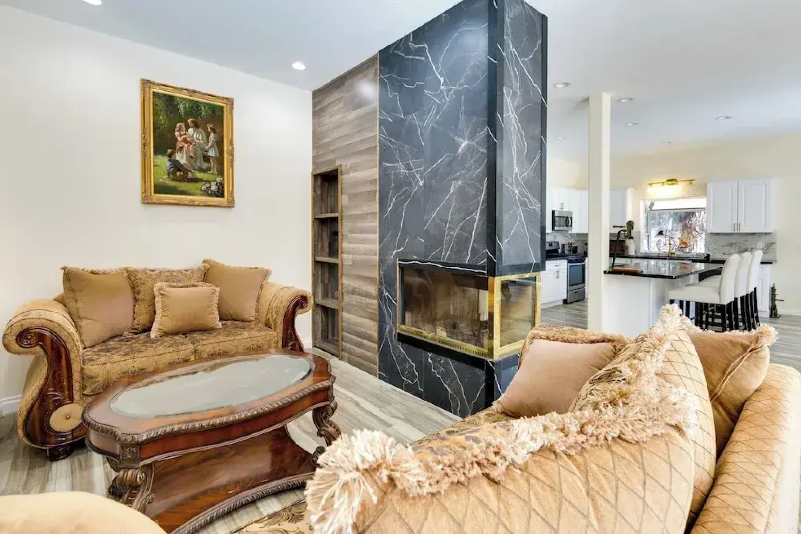 Game Room & Deck: Modern Frazier Park Home!