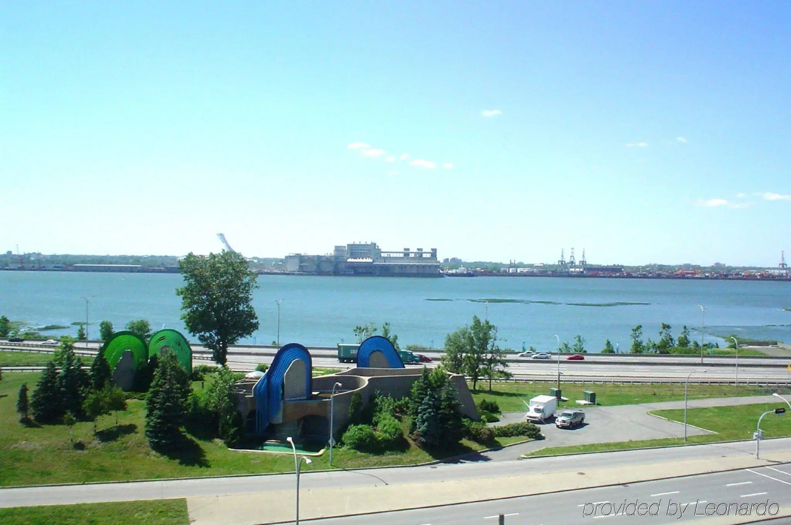 Holiday Inn Montreal Longueuil by IHG