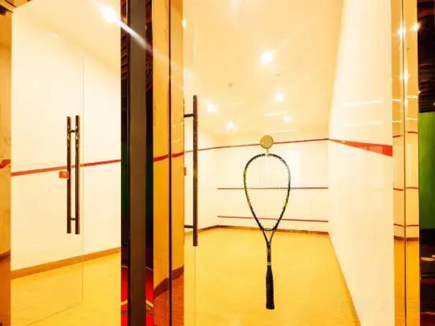 Yujin Hotel