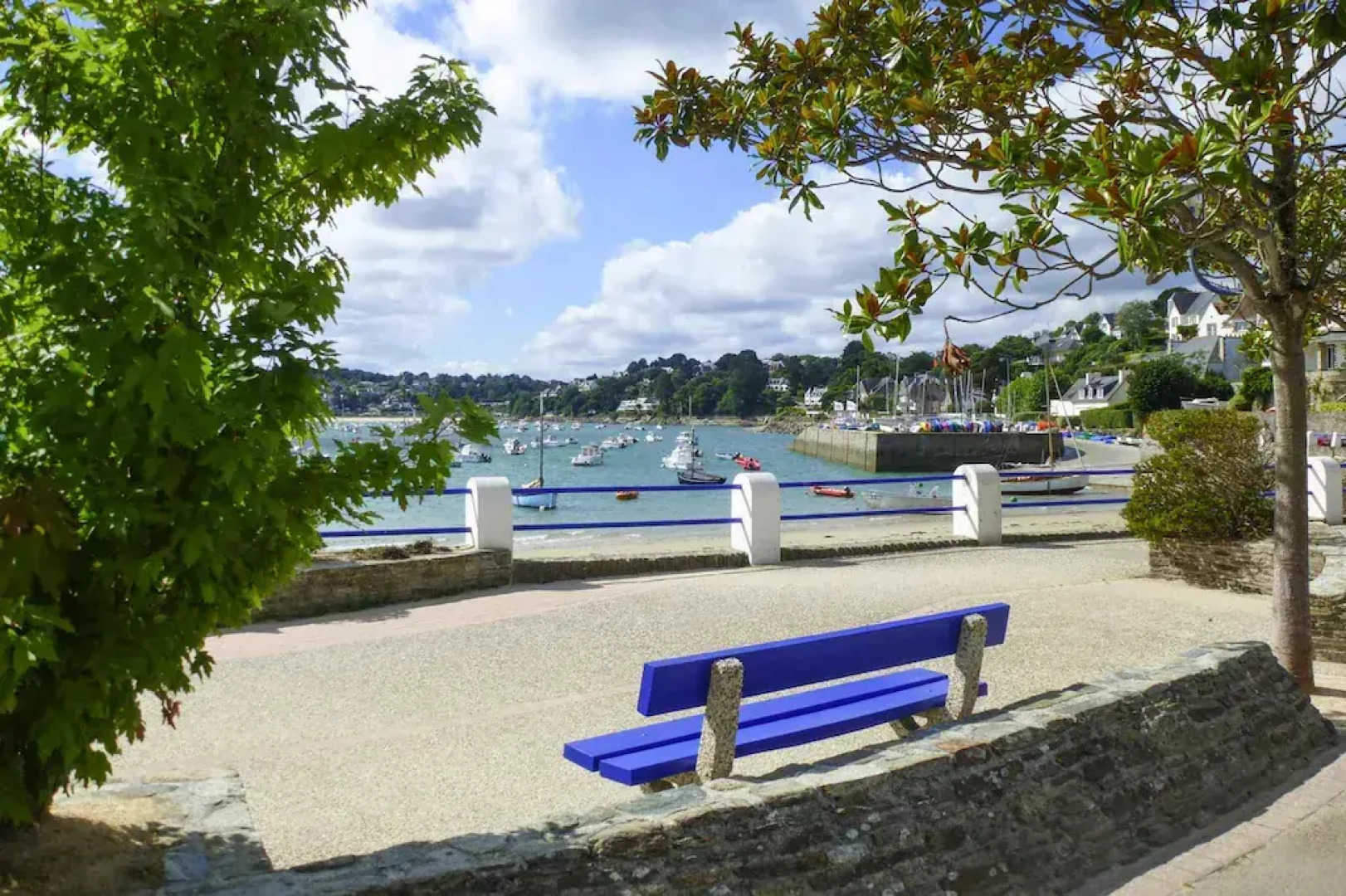 Charming Holiday Home Near the Beach, Locquemeau