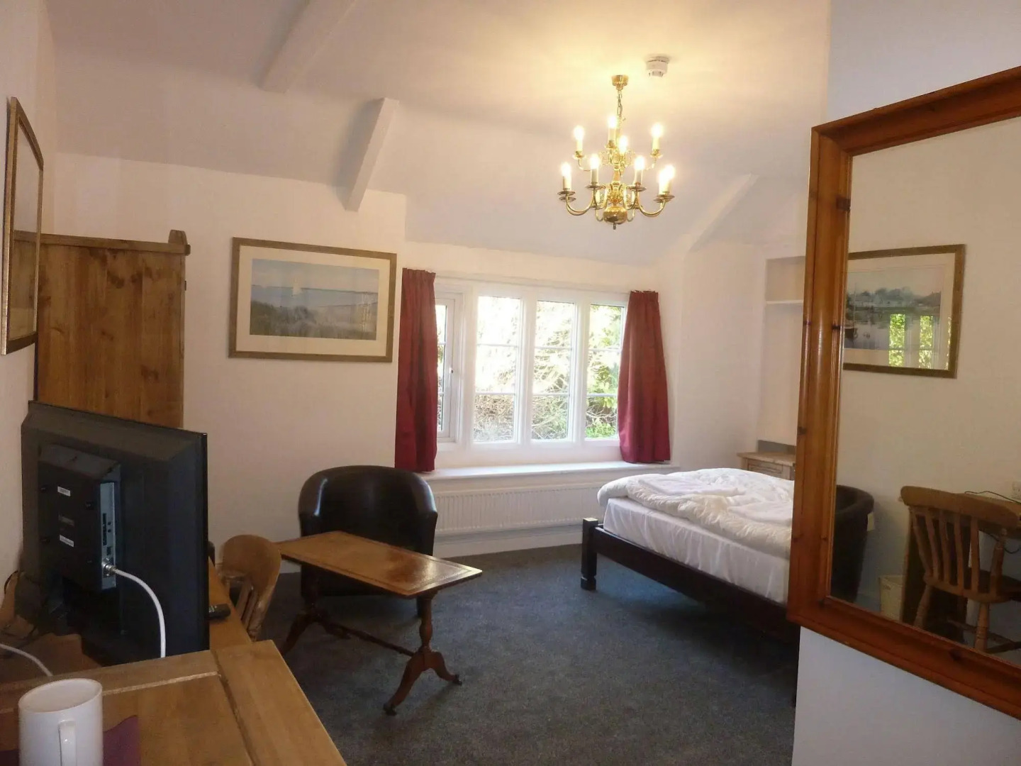 The Coach and Horses Inn