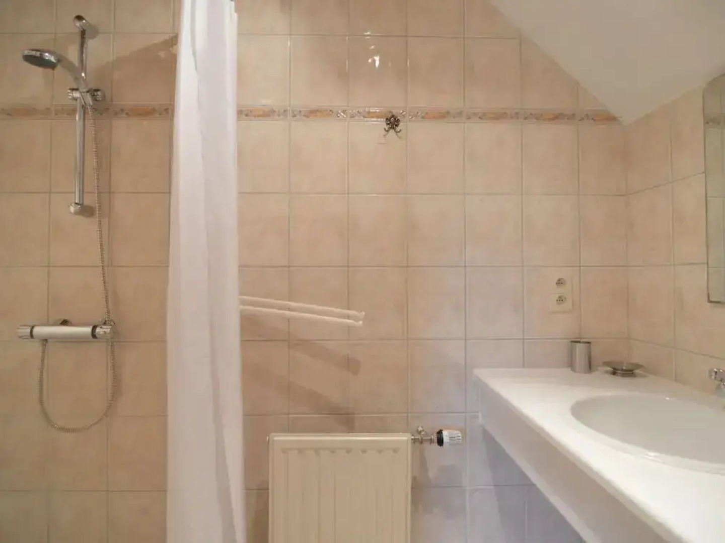 Cottage in Baugnez With Sauna & Forest Nearby