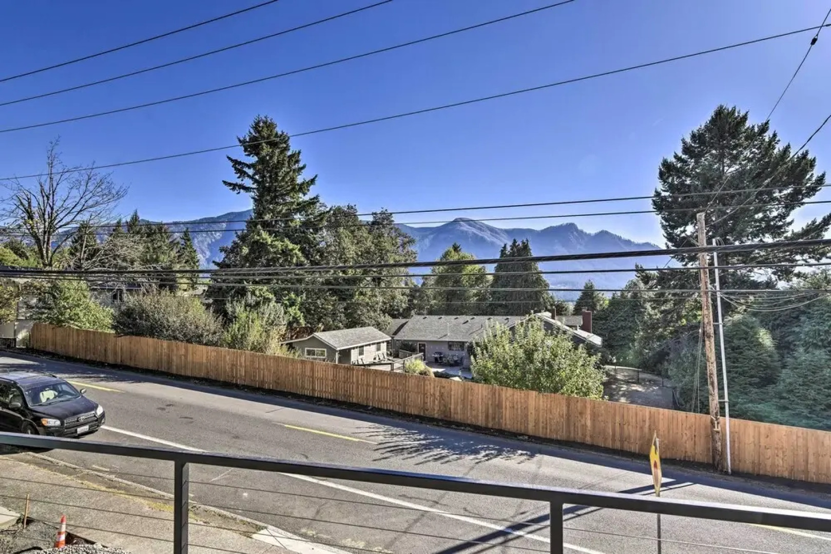 Stunning Stevenson Retreat w/ Mountain Views!