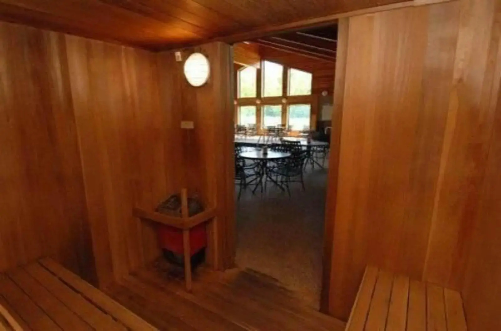 Oveson Pelican Lake Resort and Inn