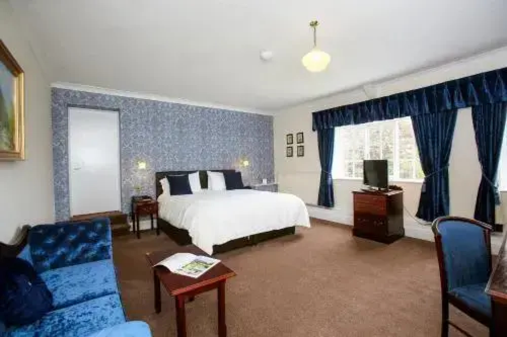 The Izaak Walton Country House