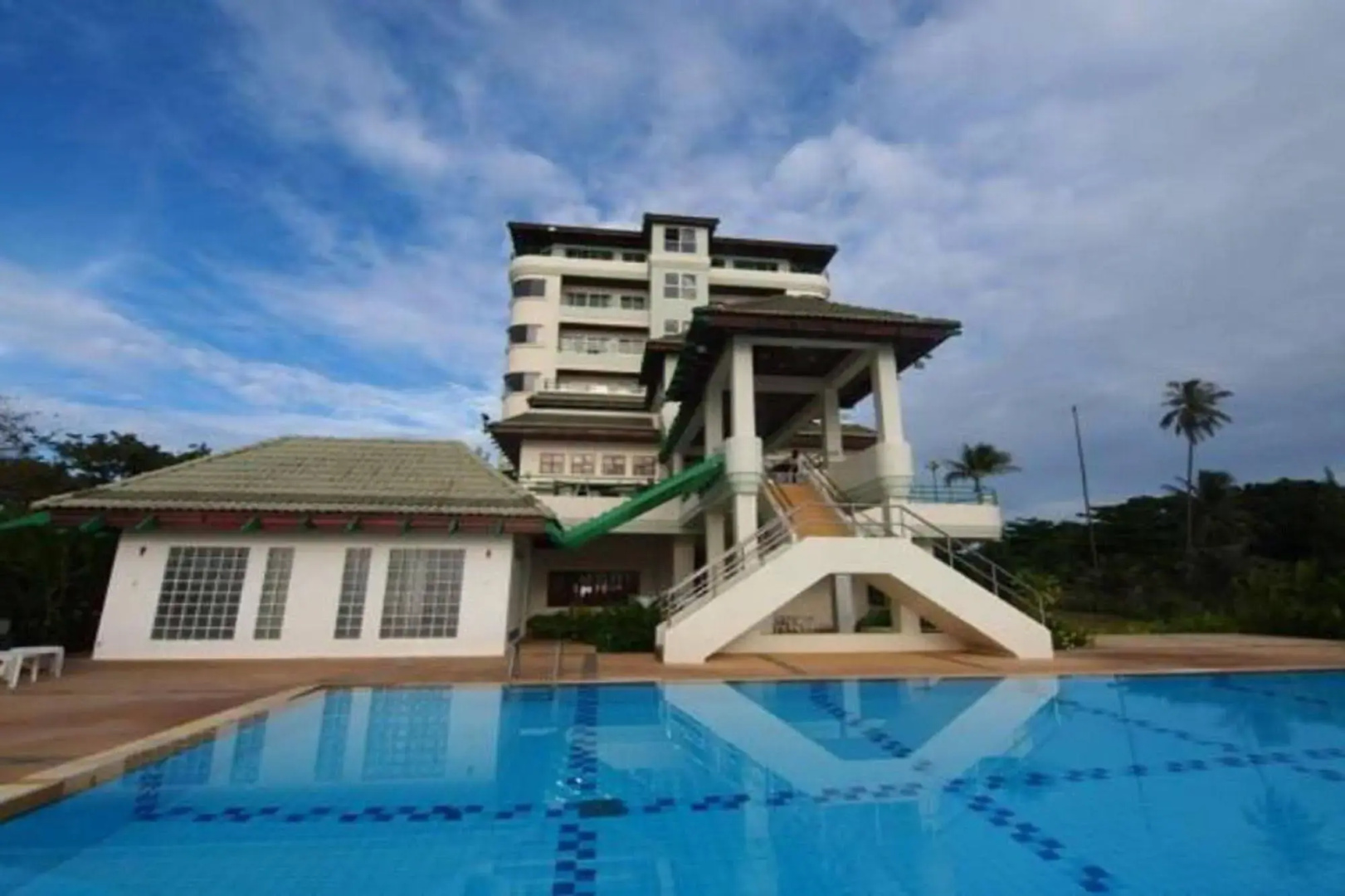 Khanom Golden Beach Hotel