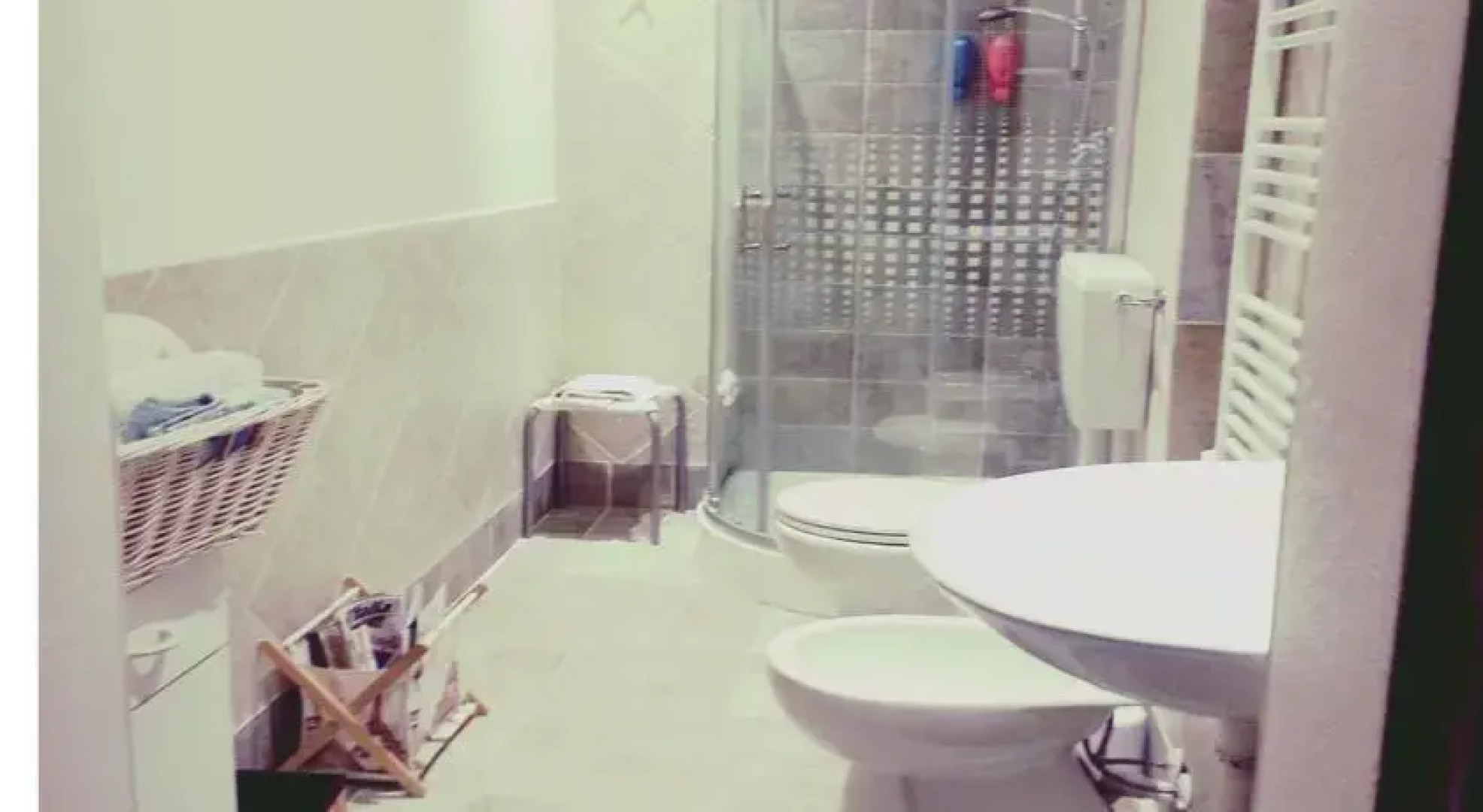 B&B La Donna Con La Valigia