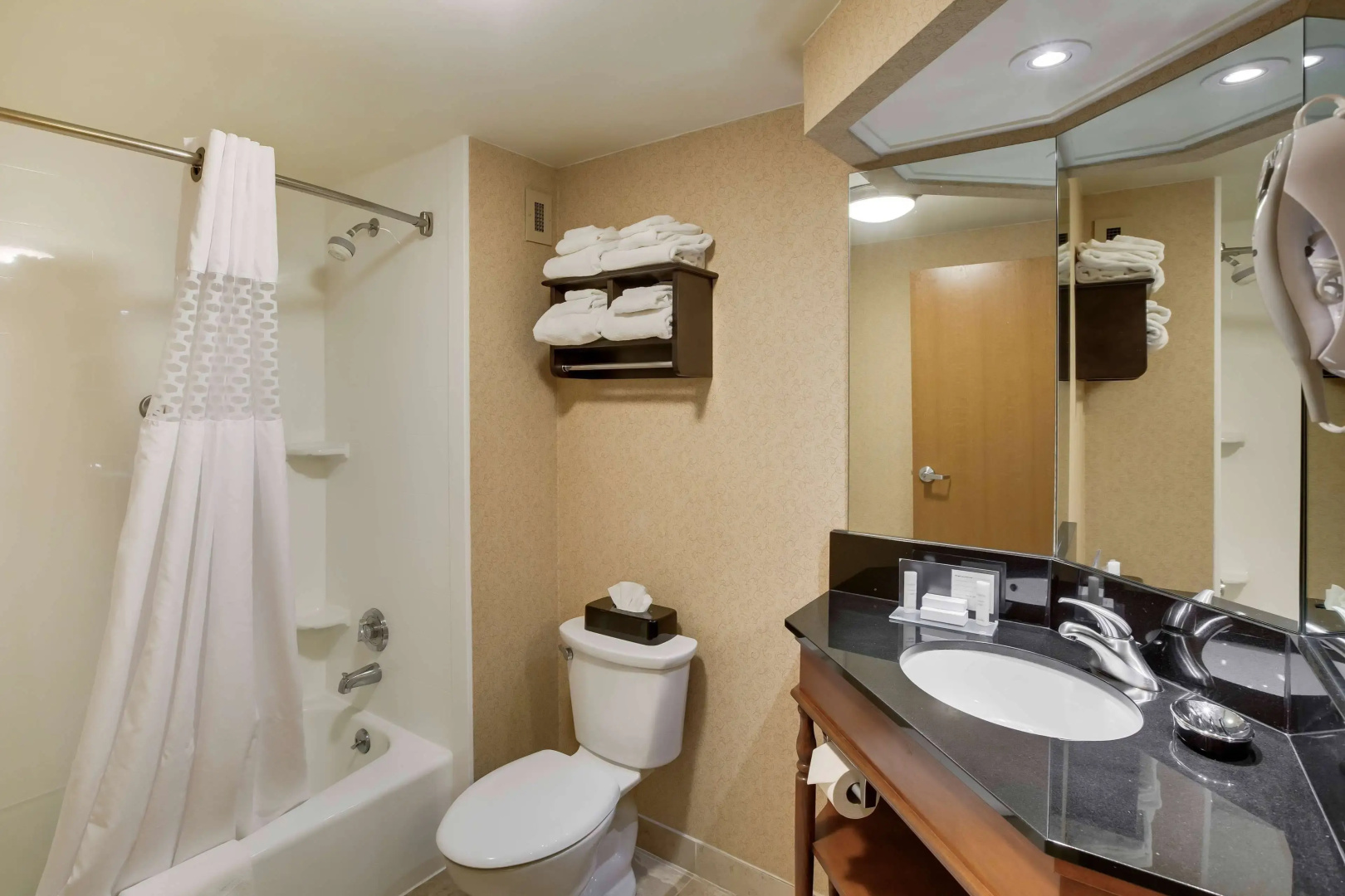 Wingate by Wyndham Cranberry