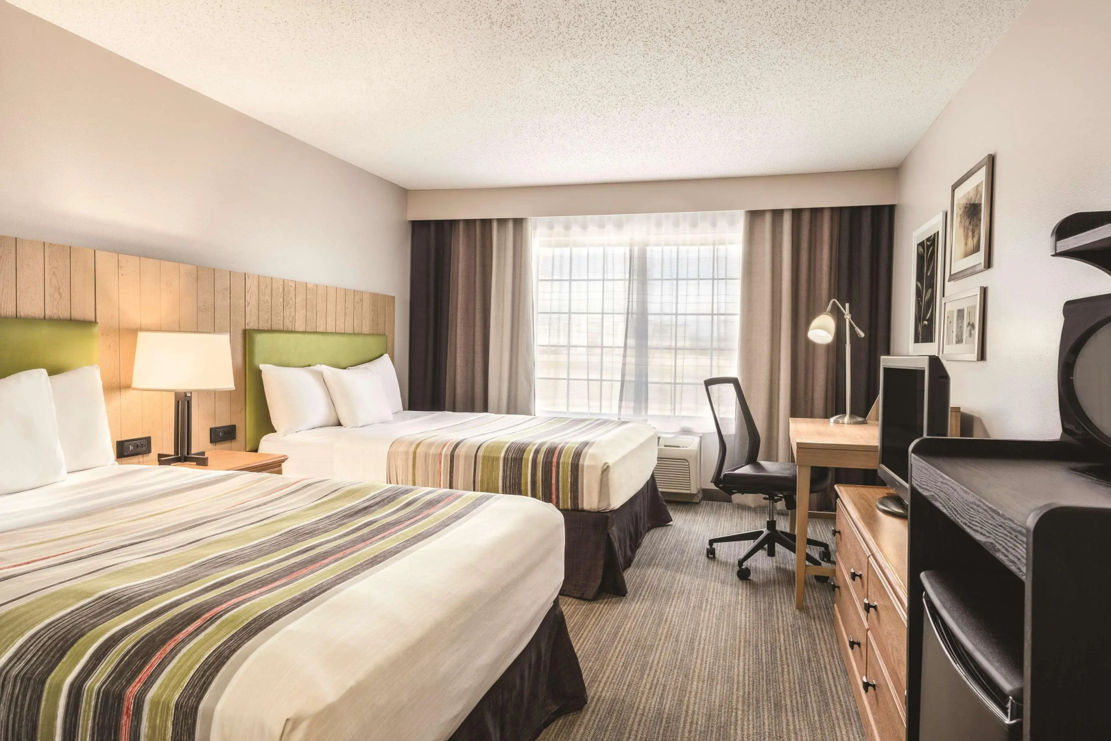 Country Inn & Suites by Radisson, Big Flats (Elmira), NY