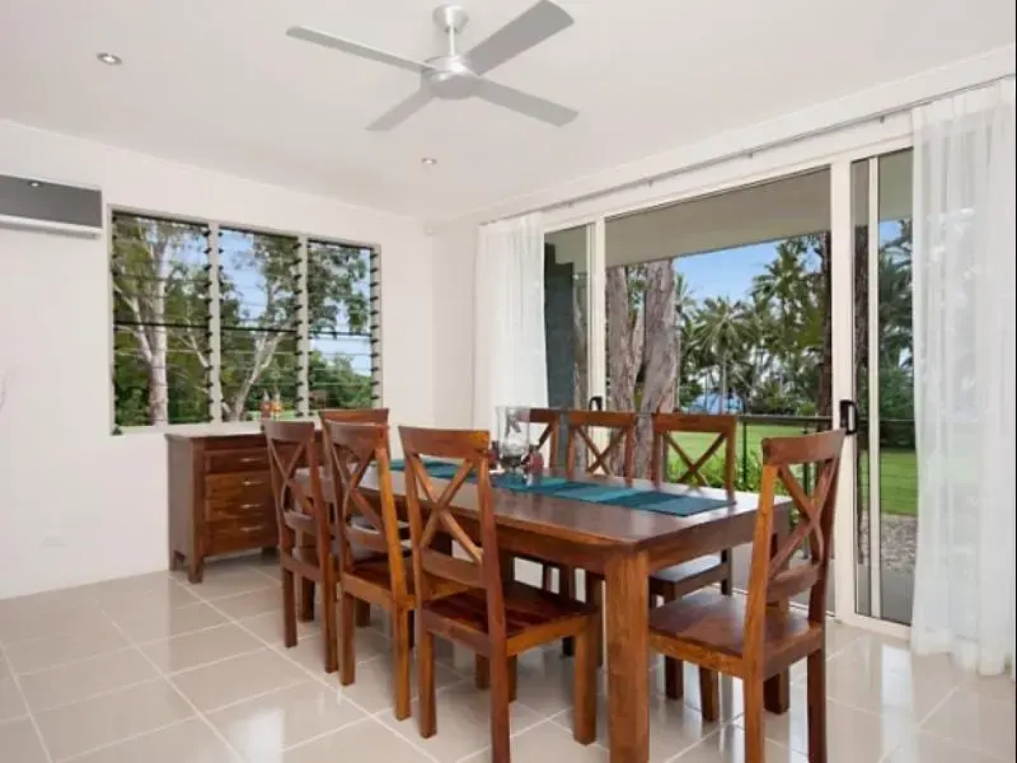 Argentea Beach House
