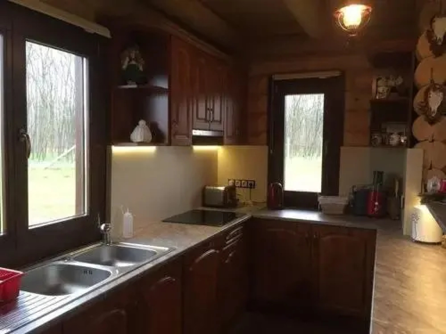 Holden Log House Gyarmat