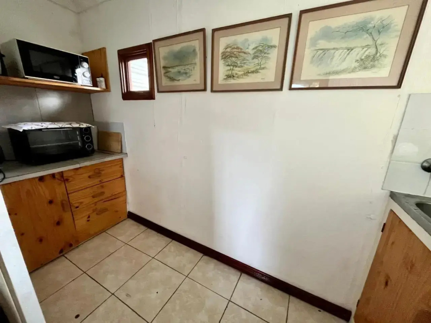 Open Plan Lagoon View Chalet