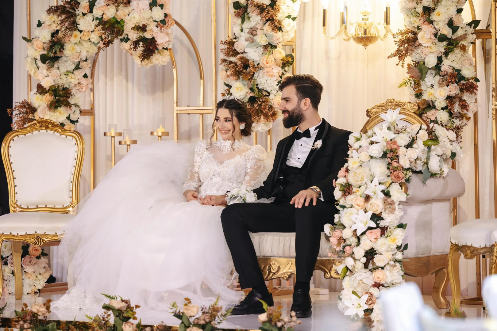 Отель Radisson Blu Hotel, Dubai Canal View