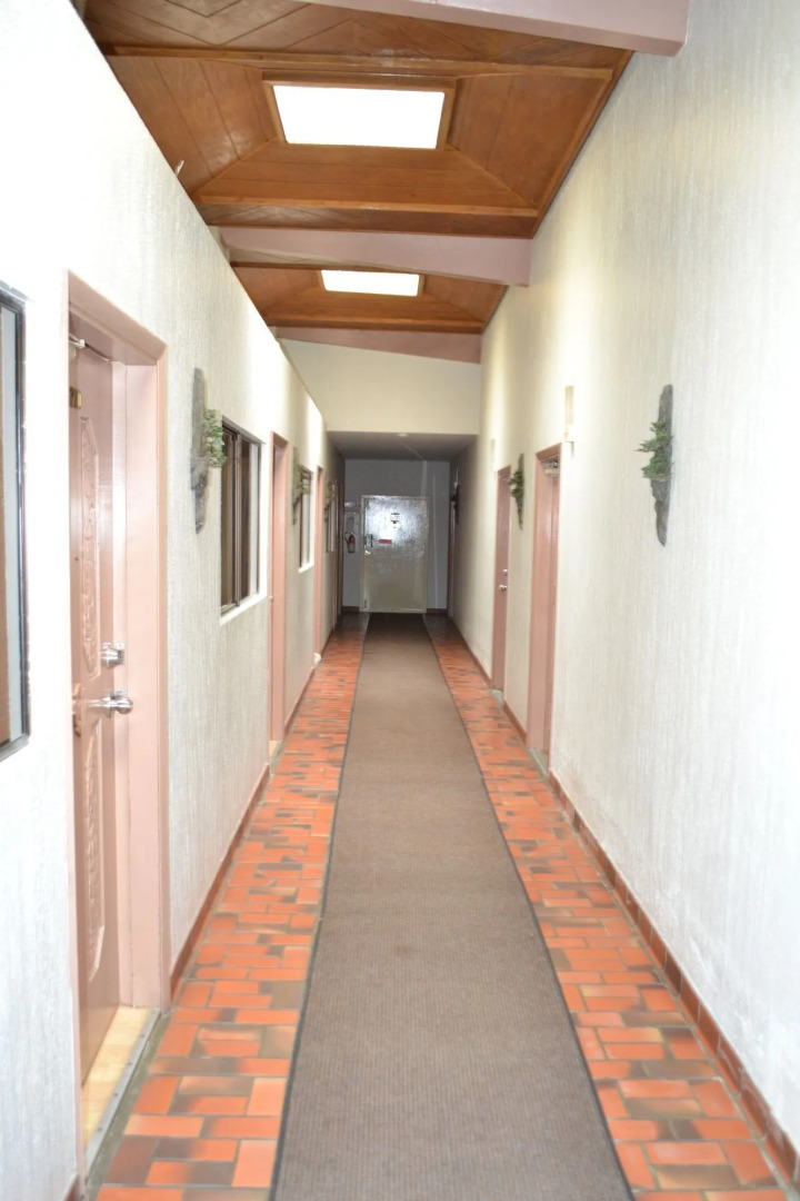 West Plaza Hotel Downtown