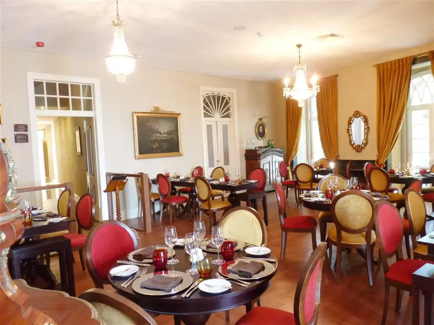 Отель Vila Gale Collection Palacio dos Arcos