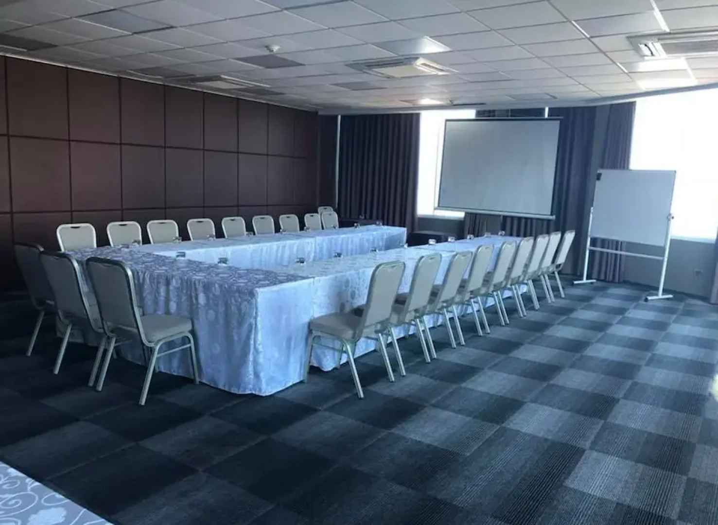 Hotel Espacio Ox & Convention Center