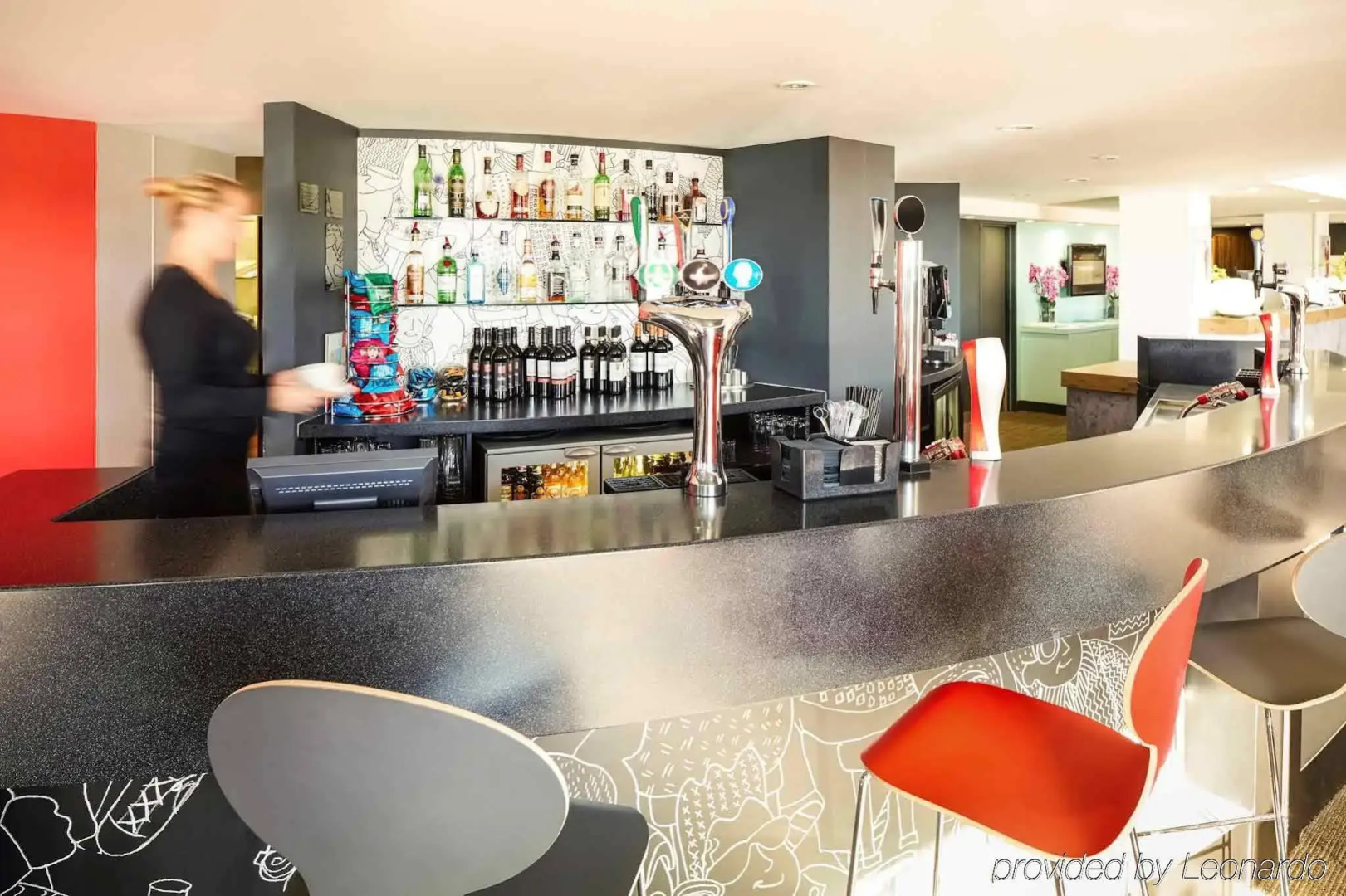 ibis London Luton Airport