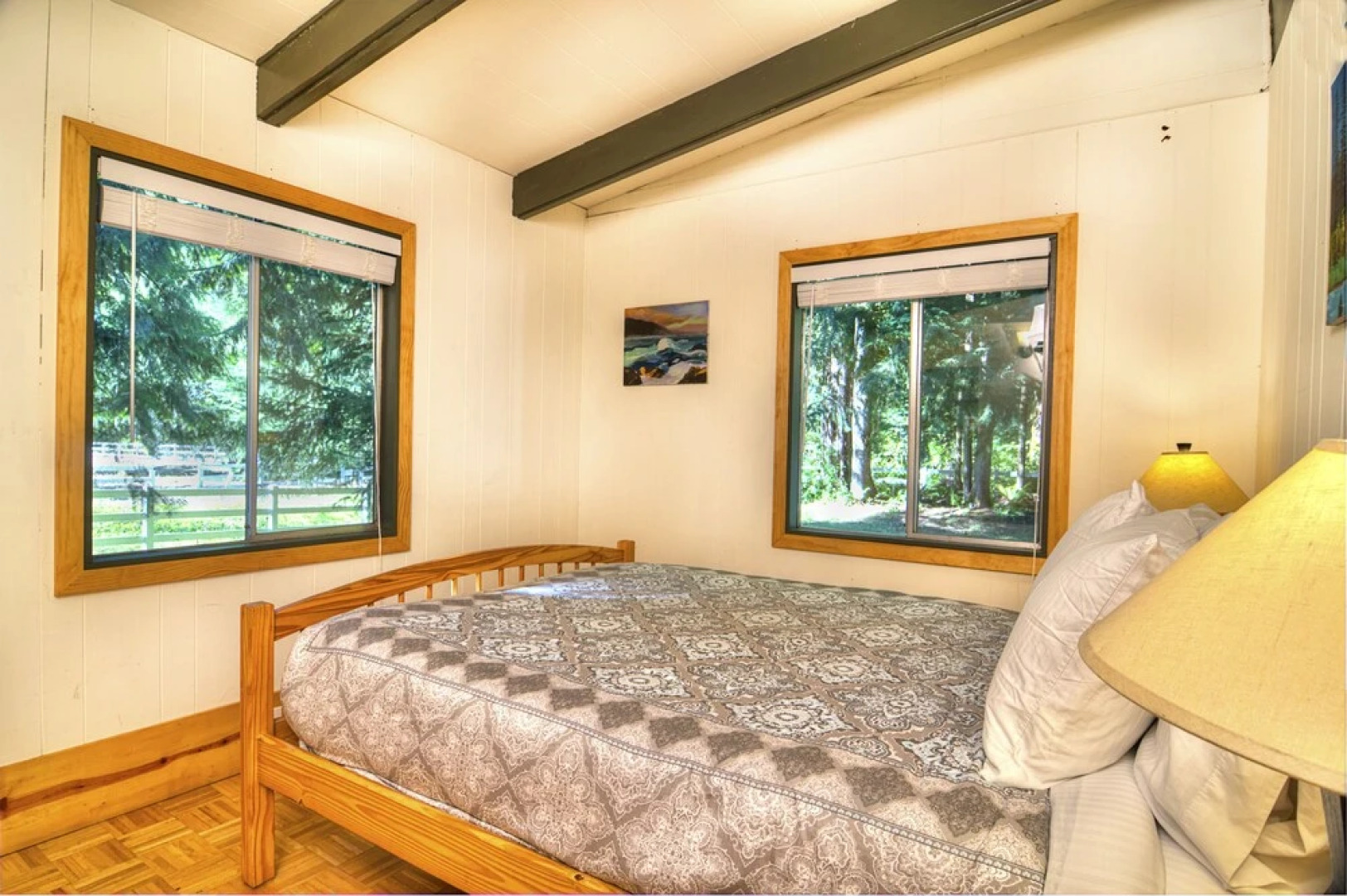 Riverside Ranch - Two Bedroom Bungalow with Hot Tub