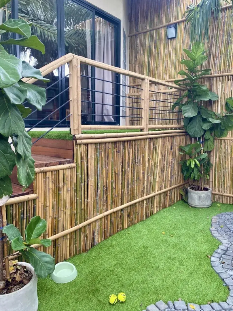 The Country Lake View Hotel