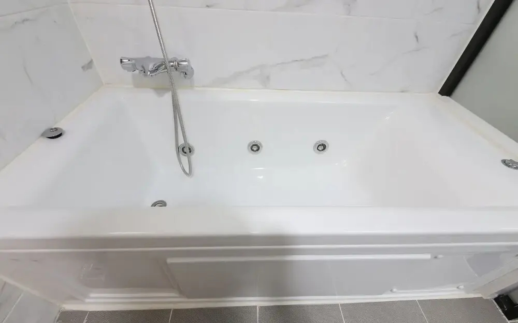 Jinju Hotel Hot