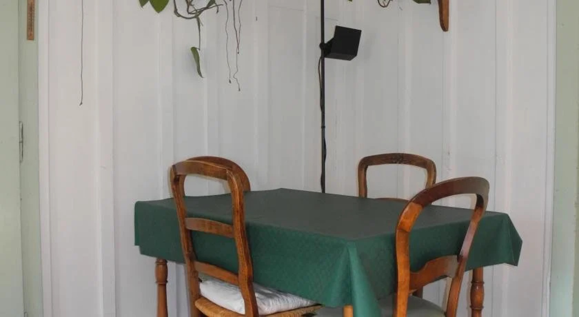 Maison aux Volets Verts