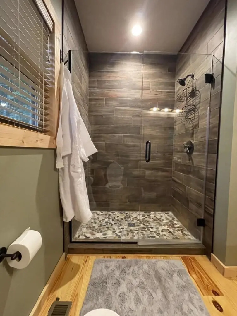 Hollow Tree Hideaway - Coosawattee River Resort