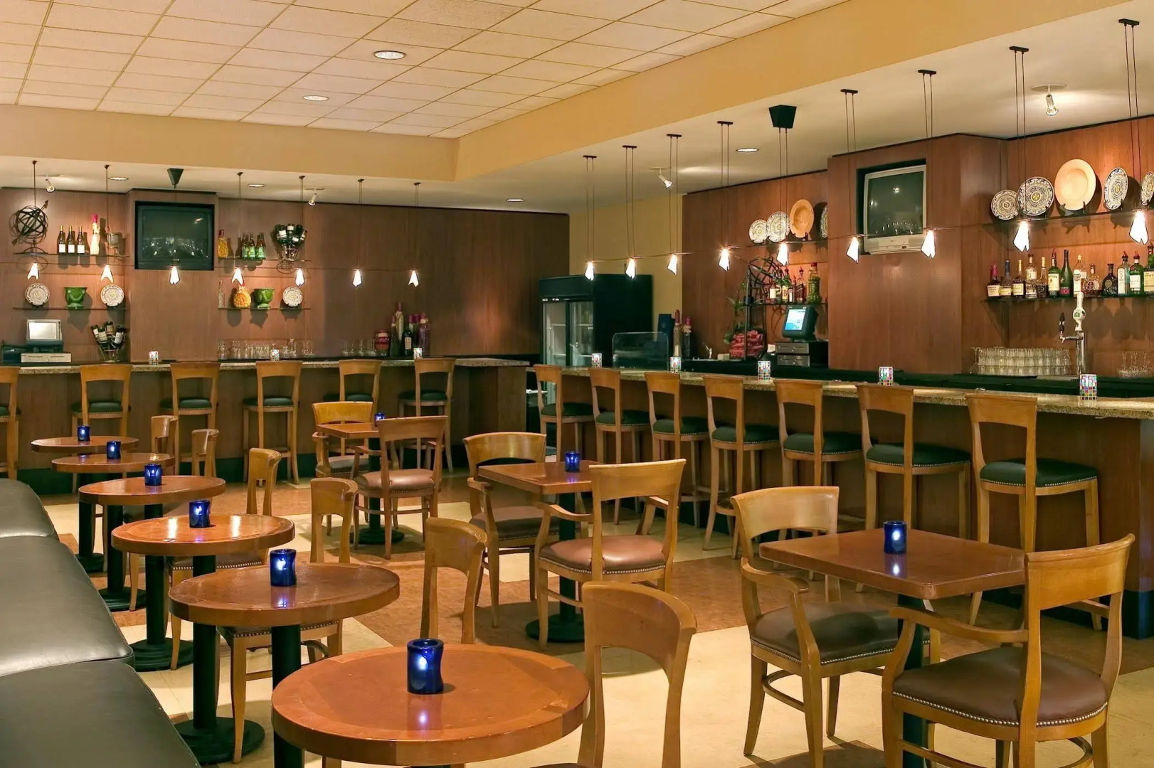 Sheraton Milwaukee Brookfield Hotel