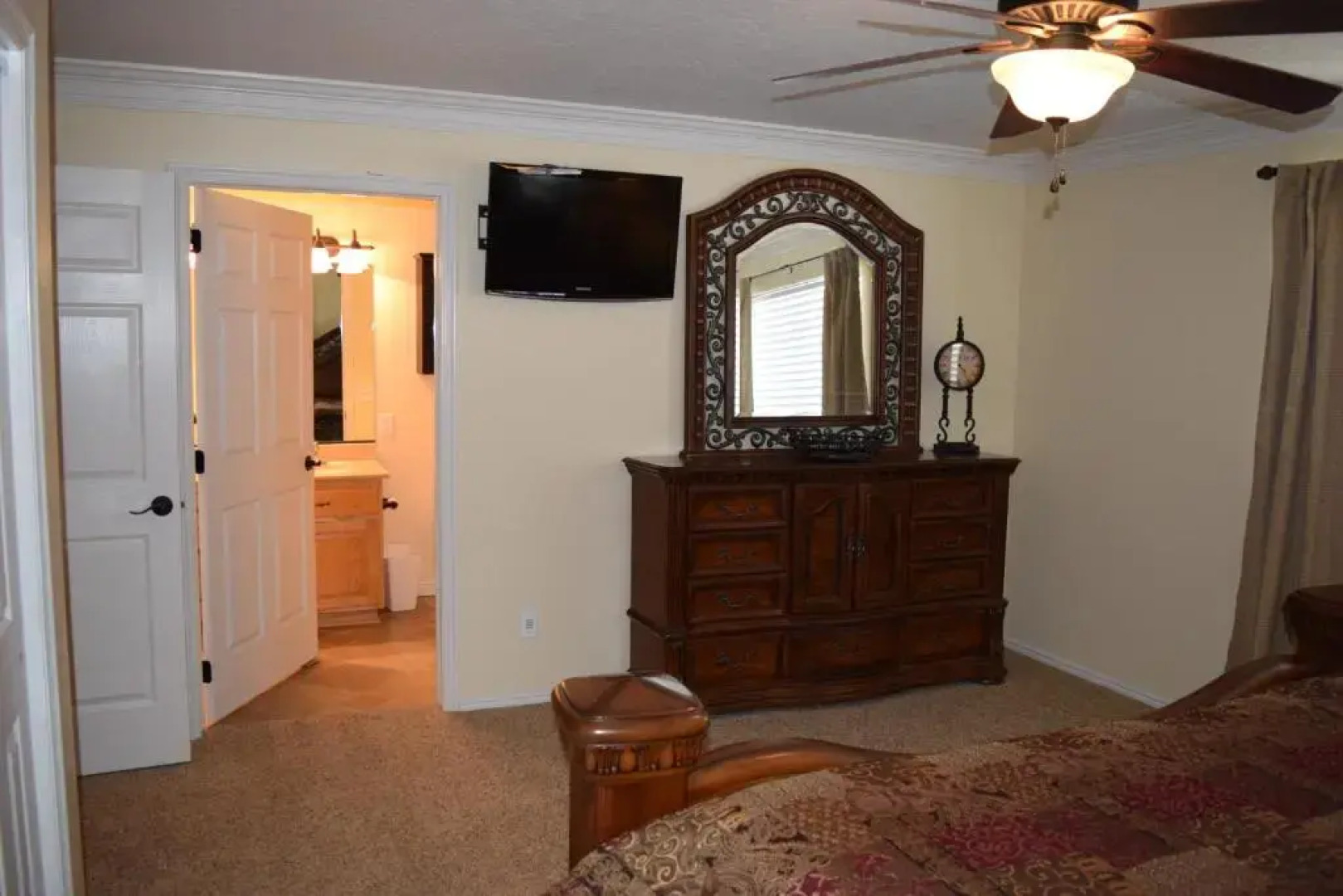 Near National Parks, Bryce, Cedar Breaks and Zion!