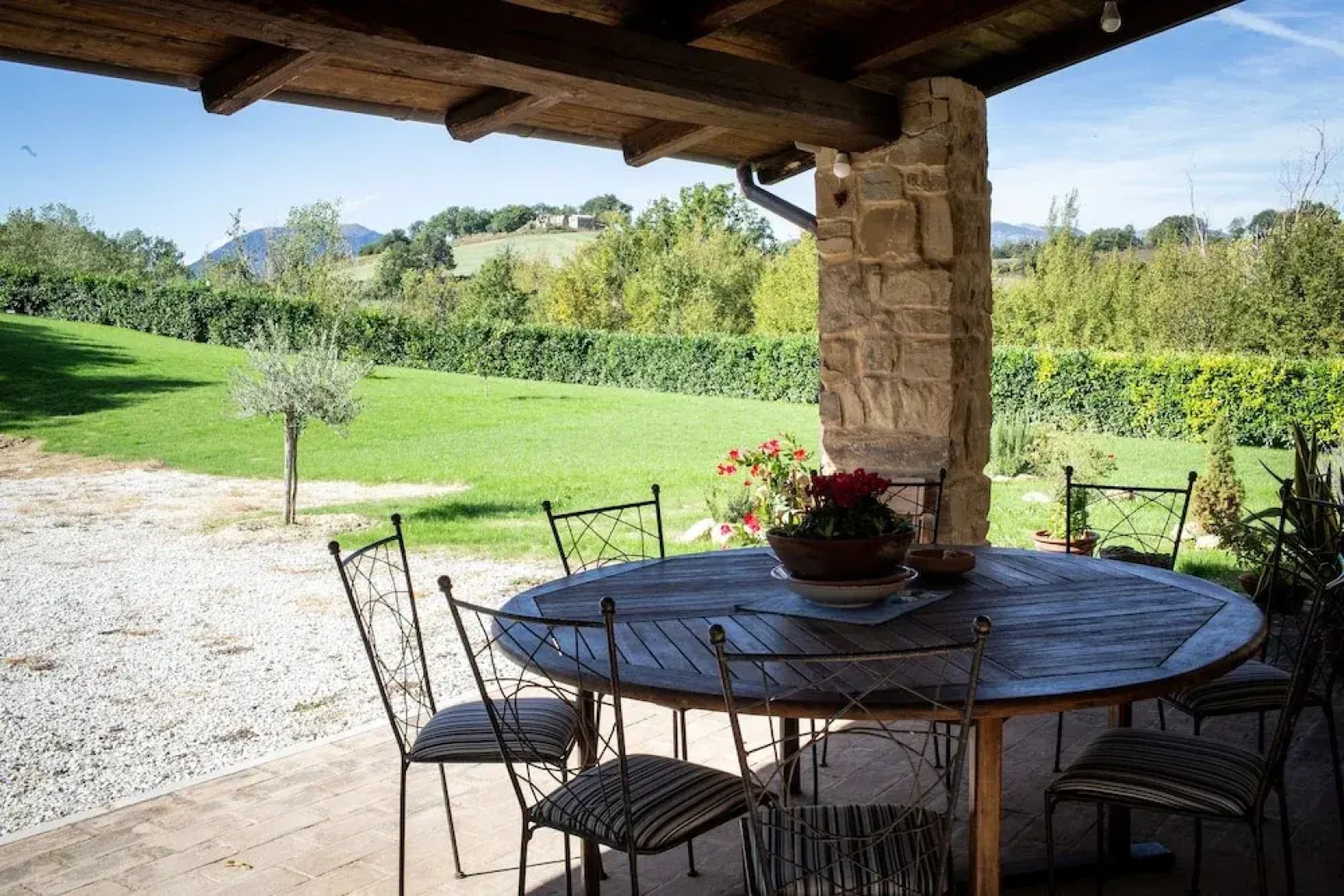Casale Nasca In Pietra Immerso Nel Verde