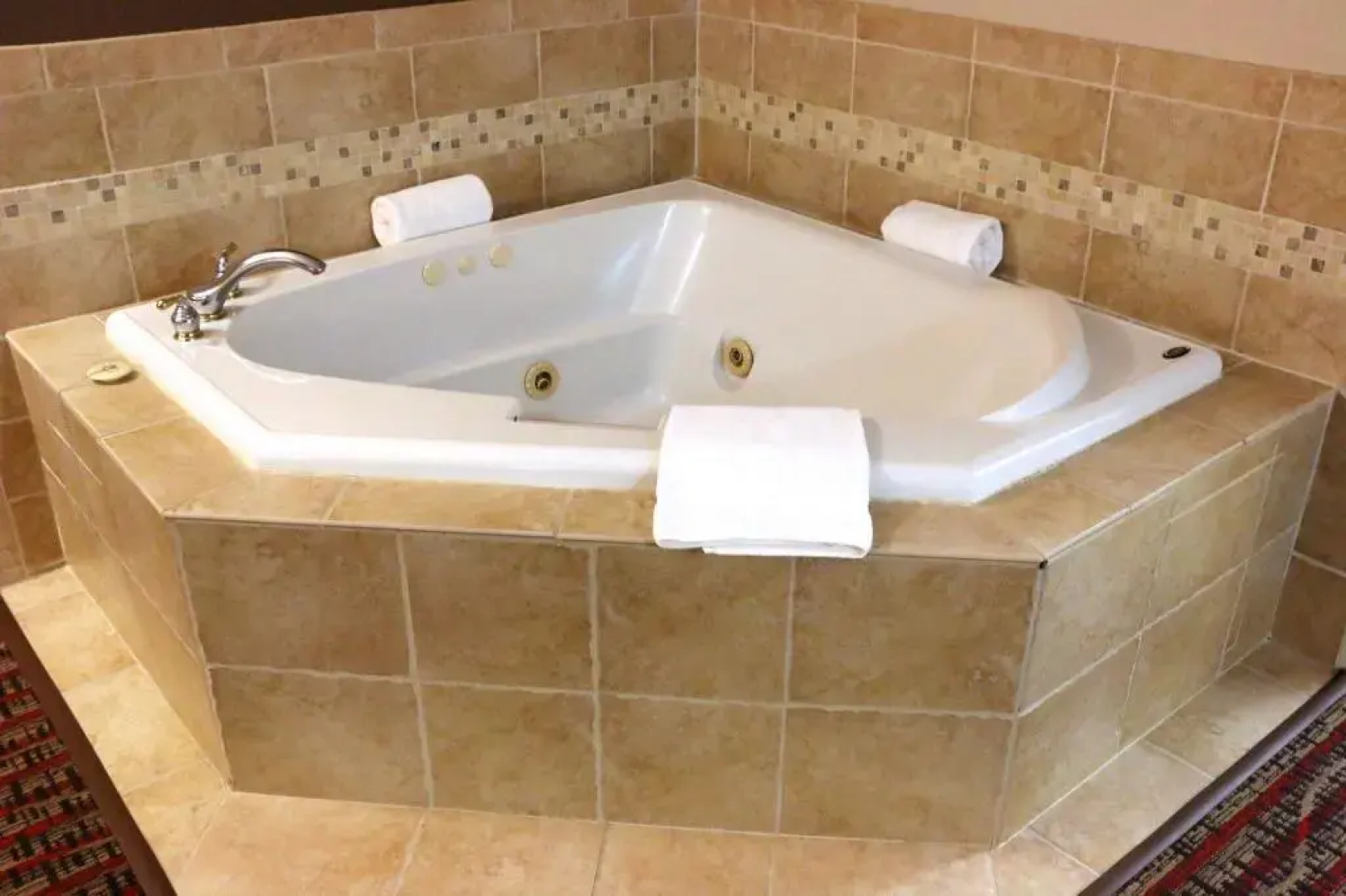 Holiday Inn Express & Suites Fort Pierre by IHG