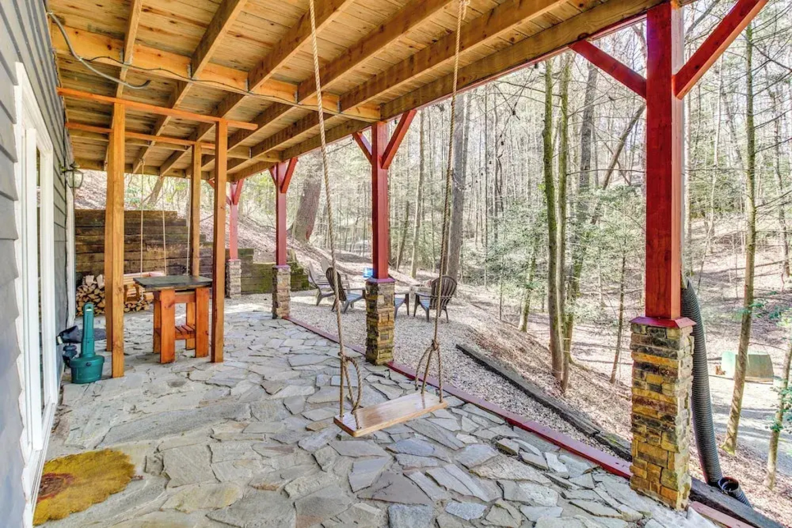 Secluded Cherry Log Cabin w/ Hot Tub + Swings!