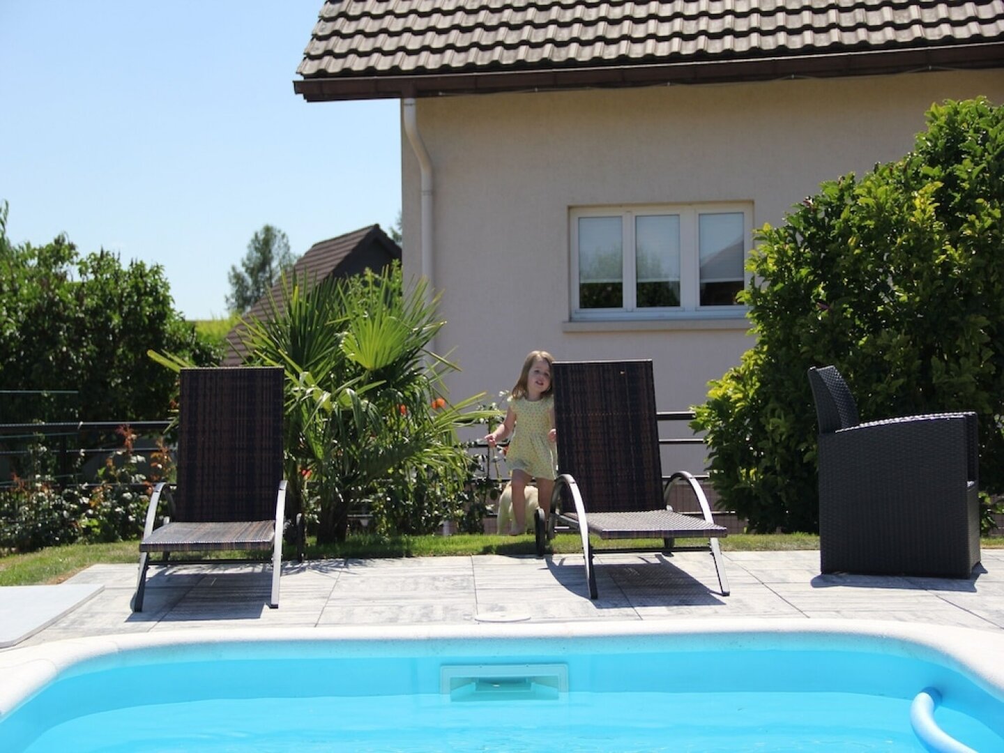 relaxe at home ds 3pc or studio furnished jacuzzi and pool in summer covered
