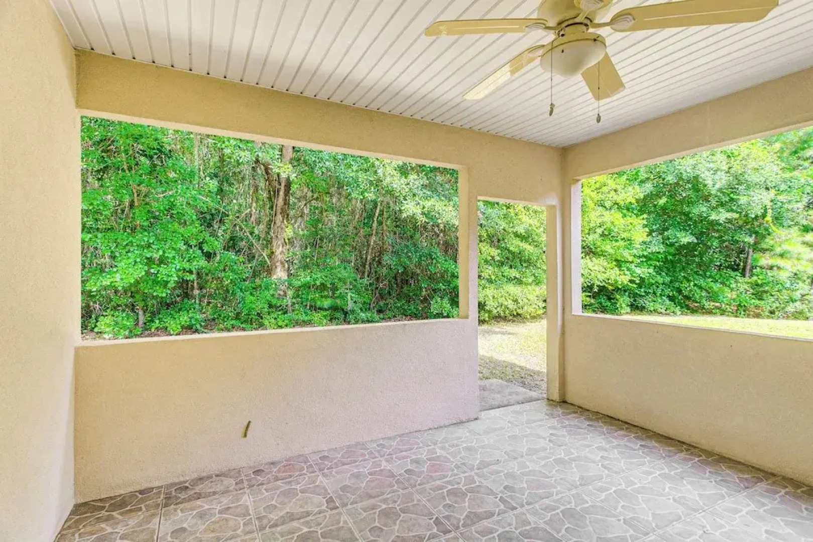 14 Mi to Jekyll Island: Luxe Brunswick Home