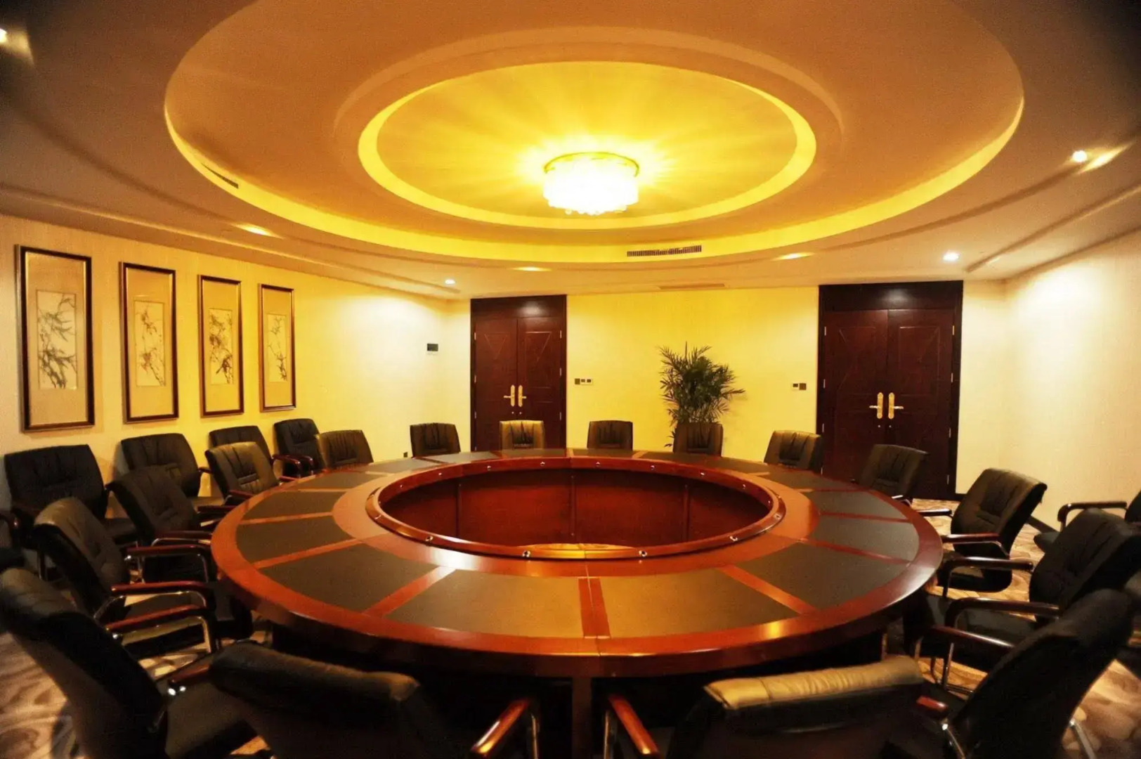 Manhatton Hotel Beihai