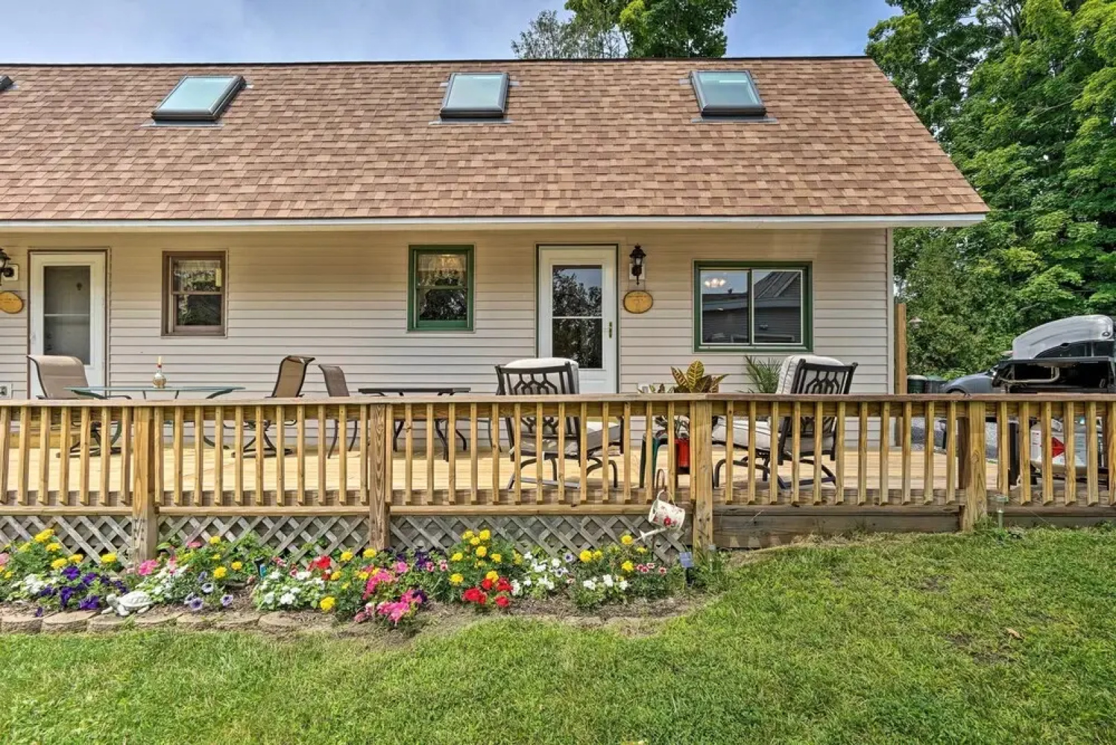 Updated Bolton Home w/ Fire Pit!