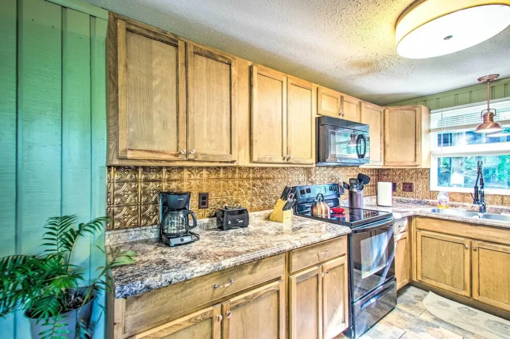 'the Dodge Lodge' - Near Massanutten Ski Lift!