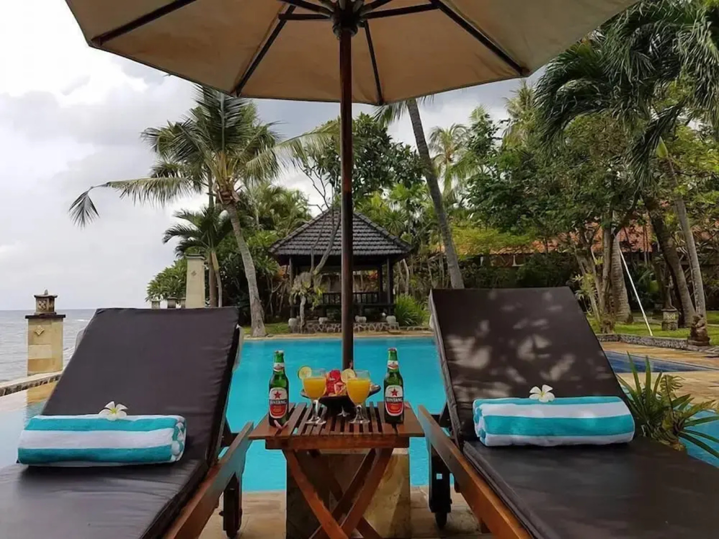 The Ning Beach & Villa