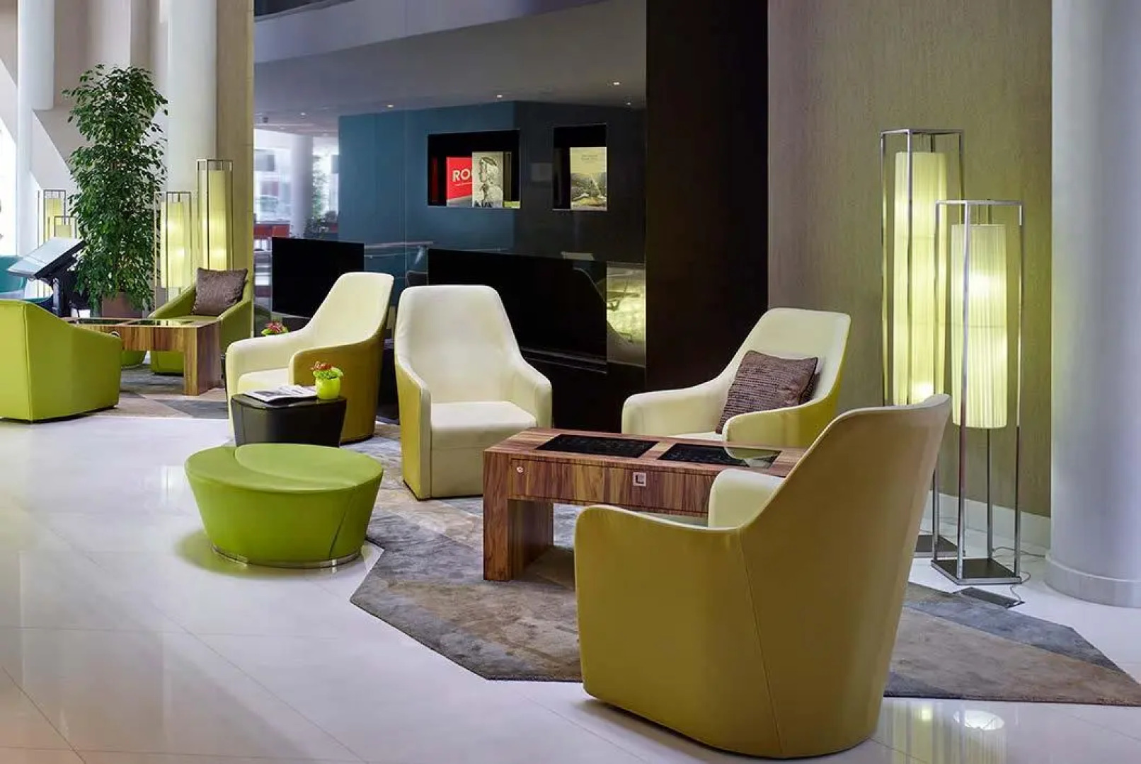 Montcalm East, Autograph Collection