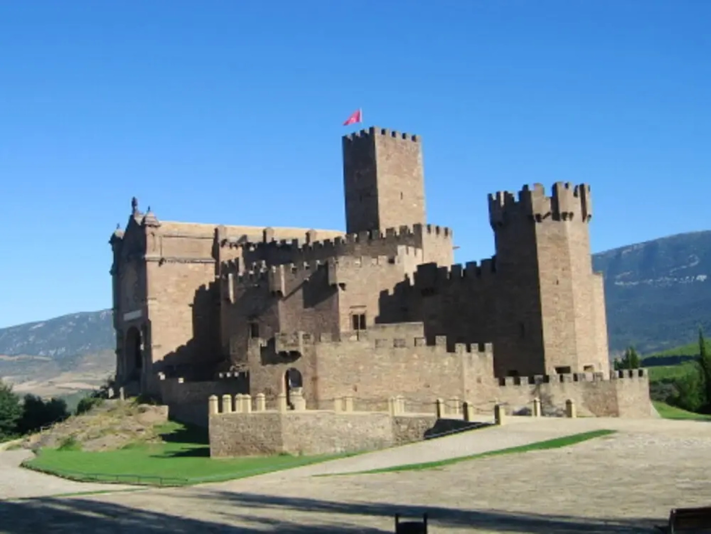 House With 3 Bedrooms in Madrigal de las Altas Torres, With Furnished Terrace