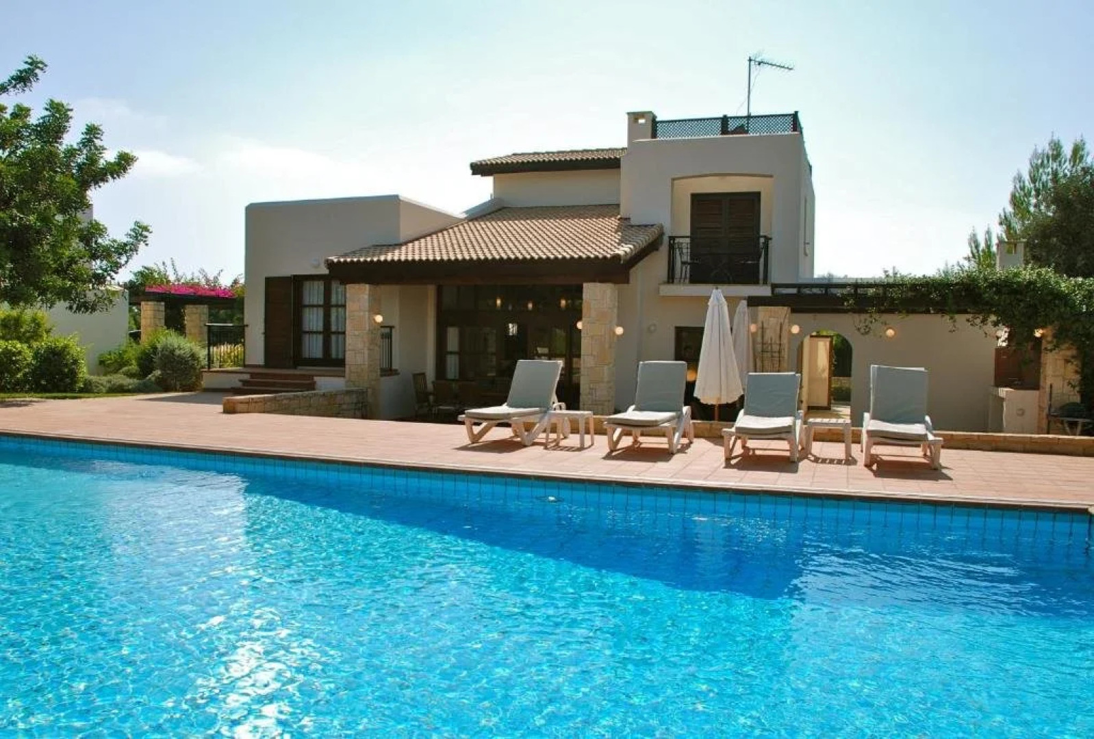 3 BR Villa Limni