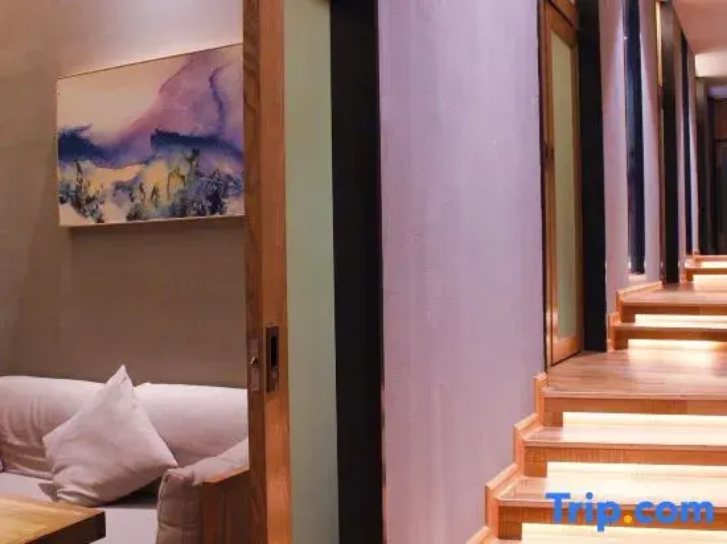 Zixuan Holiday Hotel