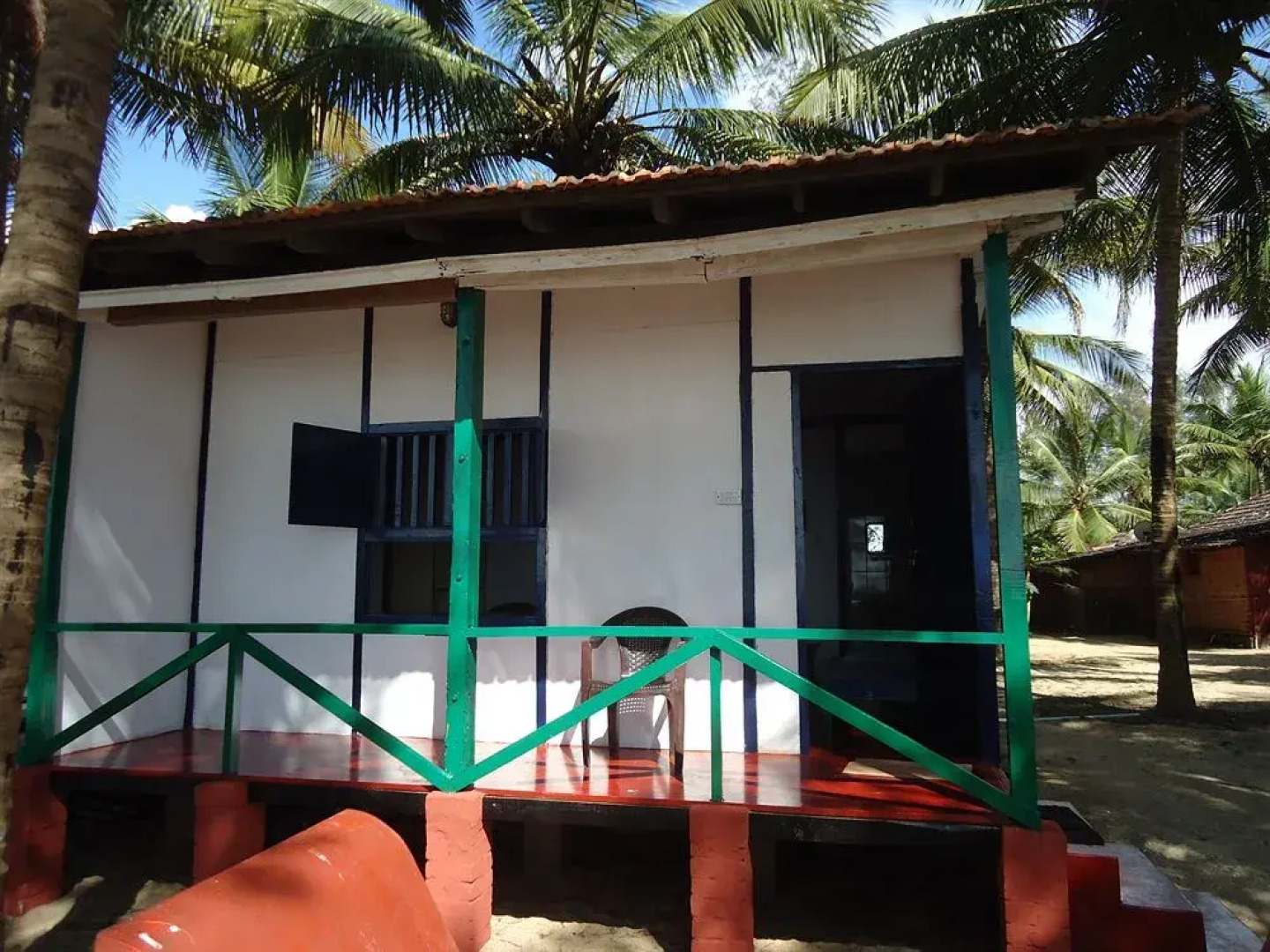 jüSTa Turtlebay on Sea