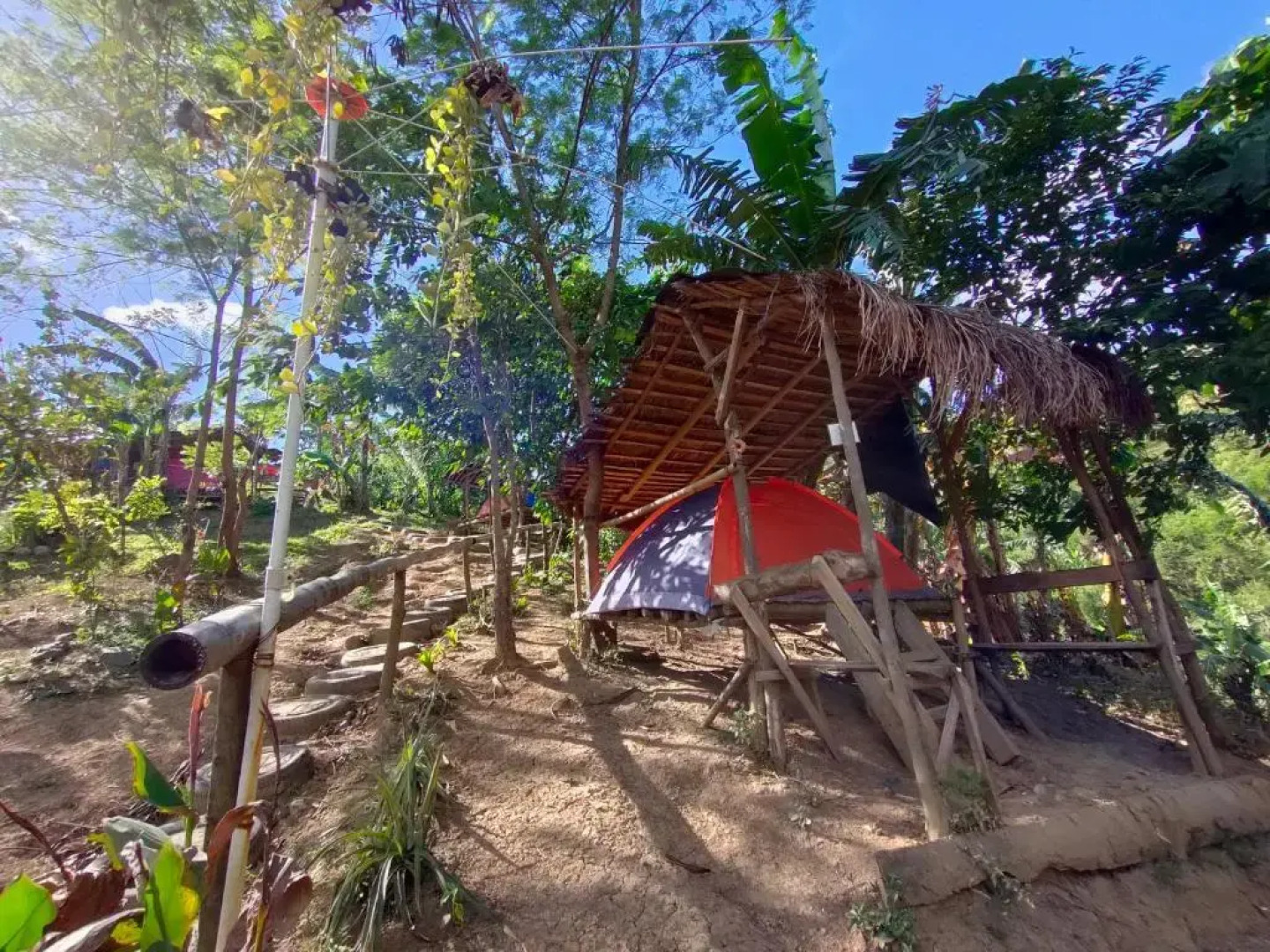 Singalong Nature Campsite Hill
